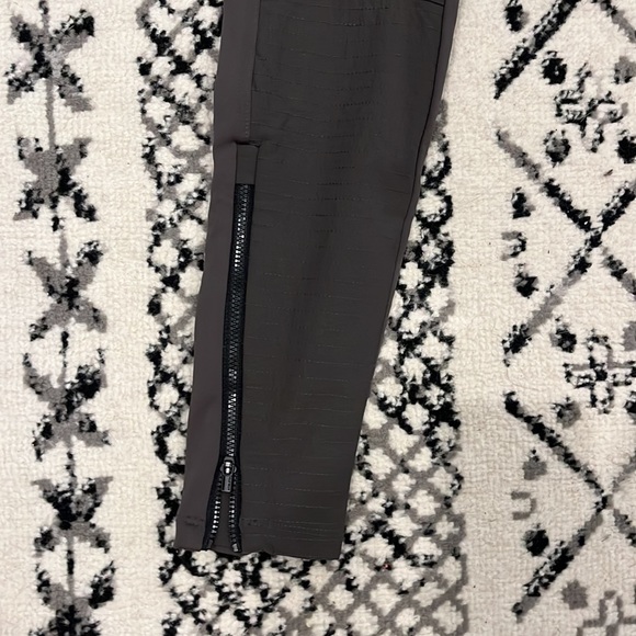 ATHLETA headlands hybrid moto tights leggings grey size 2 - Picture 4 of 12
